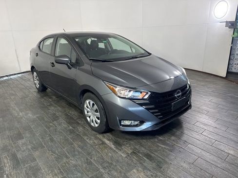 Used 2024 Nissan Versa S image 3