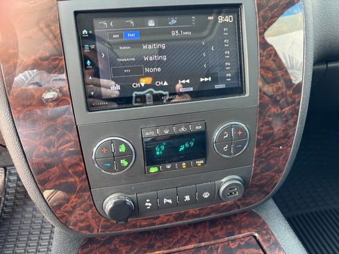 Used 2008 GMC Yukon Denali AWD/4WD image 18