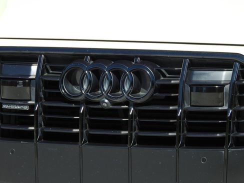 Used 2021 Audi Q7 3.0T Premium Plus AWD/4WD image 7