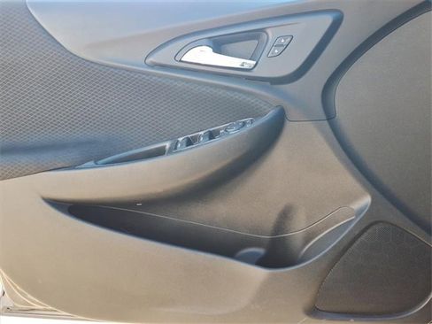 Used 2024 Chevrolet Malibu LT image 34