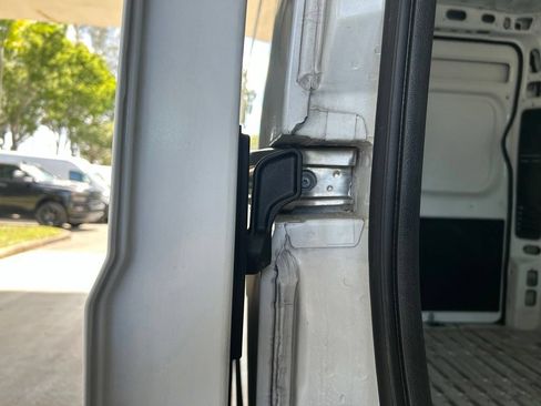 Used 2025 RAM ProMaster 2500 w/ Convenience Group FWD image 28