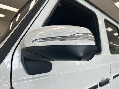 Used 2027 Mercedes-Benz G 63 AMG 4MATIC image 9