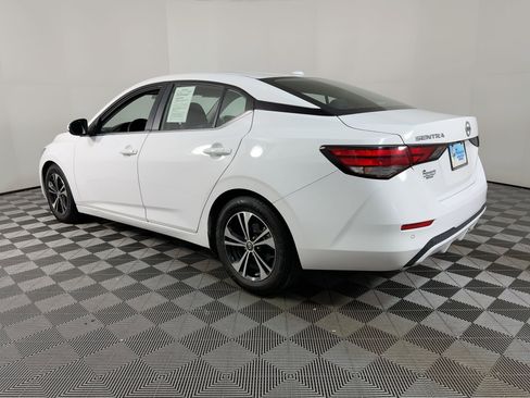 Used 2023 Nissan Sentra SV image 2
