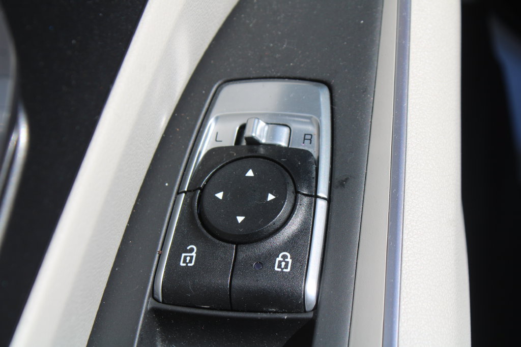 Certified 2023 Kia Sorento S w/ Panoramic Sunroof Package FWD image 20