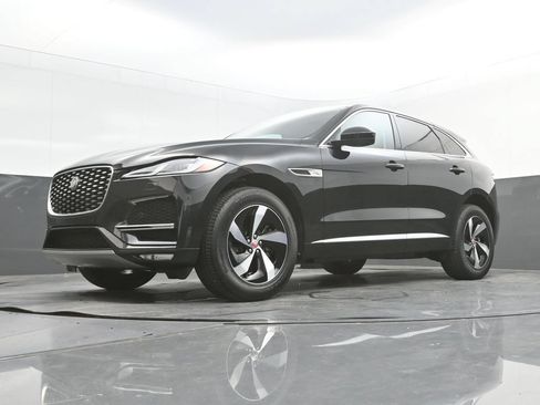 Certified 2023 Jaguar F-PACE S AWD/4WD image 38
