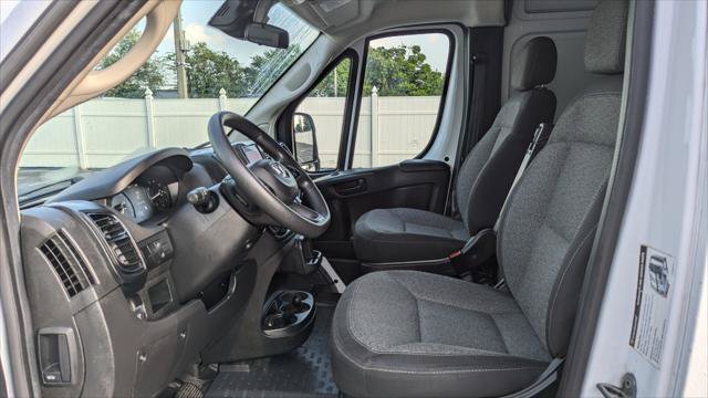 Used 2023 RAM ProMaster 2500 FWD image 13