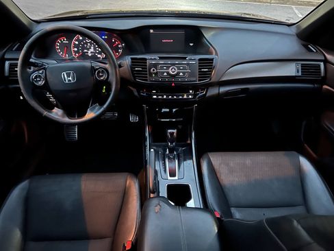 Used 2016 Honda Accord Sport image 12