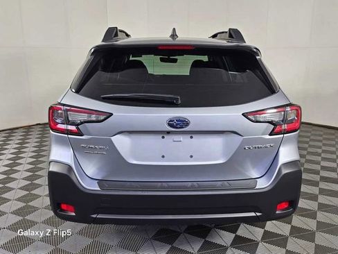 New 2025 Subaru Outback Premium image 4