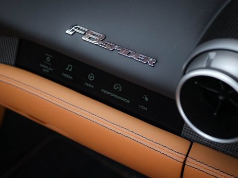 Used 2022 Ferrari F8 Tributo RWD image 43