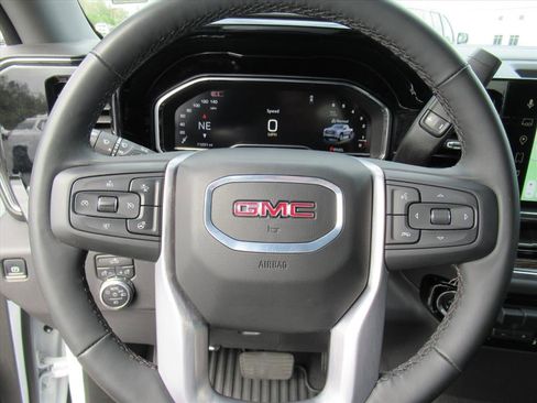Used 2025 GMC Sierra 1500 Elevation RWD image 19