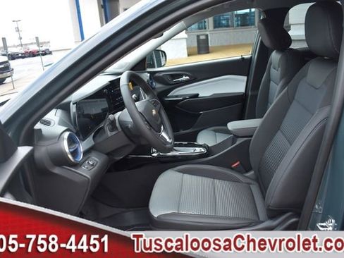 New 2026 Chevrolet Trax LT w/ Driver Confidence Package image 14