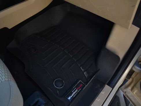 Used 2017 Ford F150 XLT w/ Equipment Group 302A Luxury RWD image 38