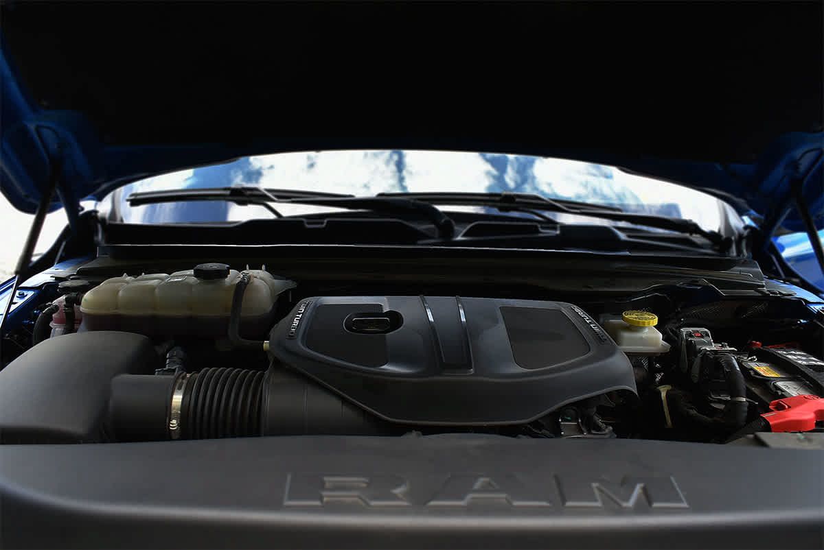 Used 2025 RAM 1500 Warlock AWD/4WD image 29