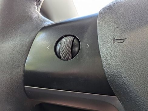 Used 2022 Tesla Model 3 Long Range image 10