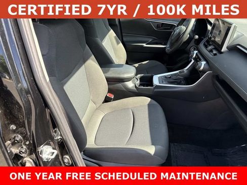 Used 2023 Toyota RAV4 LE AWD/4WD image 9