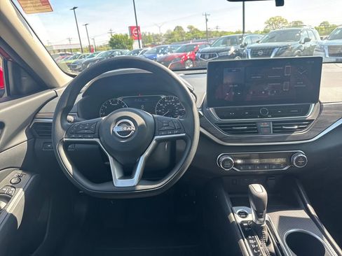 New 2026 Nissan Altima 2.5 SV FWD image 23