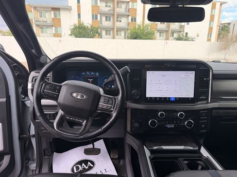 Used 2025 Ford F350 Platinum w/ Tremor Off-Road Package AWD/4WD image 11