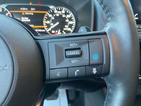 Certified 2022 Nissan Rogue SV w/ SV Premium Package image 27