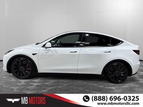 Used 2022 Tesla Model Y Performance image 9