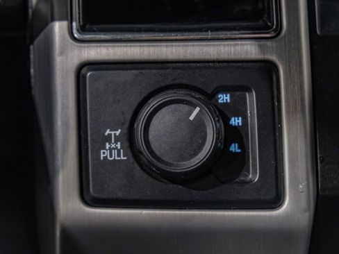 Used 2021 Ford F250 Platinum w/ FX4 Off-Road Package image 30