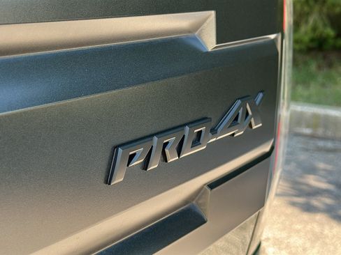 Certified 2025 Nissan Frontier PRO-4X w/ Pro Premium Package AWD/4WD image 10