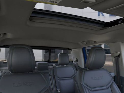 New 2025 Ford Maverick Lobo image 12