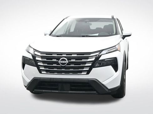Used 2026 Nissan Rogue SV AWD/4WD image 2