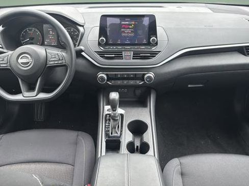 Certified 2025 Nissan Altima 2.5 S FWD image 7