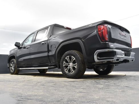 Used 2024 GMC Sierra 1500 SLT w/ X31 Off-Road Package AWD/4WD image 46