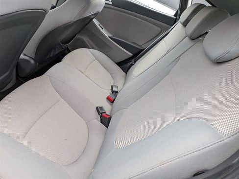 Used 2013 Hyundai Accent GS image 9