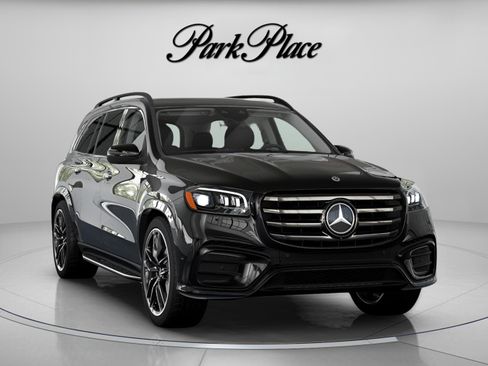 New 2026 Mercedes-Benz GLS 450 450 image 32