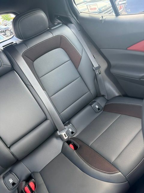 Certified 2024 Chevrolet Equinox EV RS FWD image 9