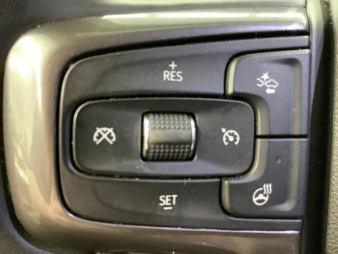 Used 2024 Chevrolet Silverado 2500 ZR2 w/ Technology Package AWD/4WD image 18