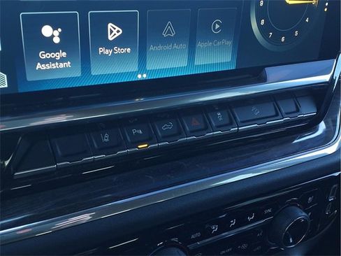 Used 2024 Chevrolet Silverado 2500 LTZ w/ LTZ Plus Package image 9