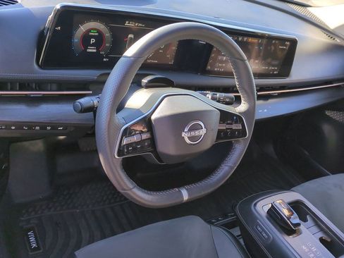 Certified 2023 Nissan Ariya FWD image 10
