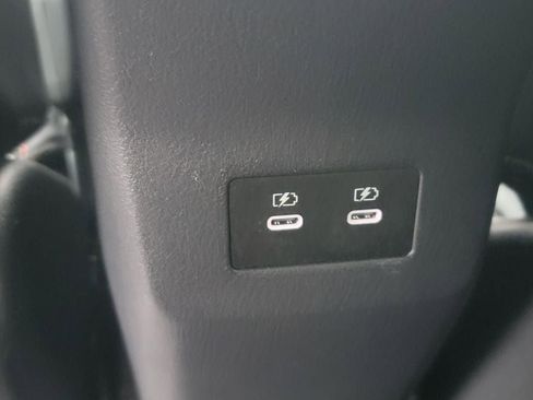 Certified 2025 Nissan Kicks SR image 26