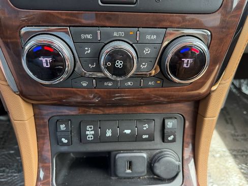 Used 2016 Buick Enclave Premium w/ Experience Buick Package AWD/4WD image 19