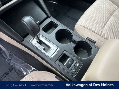 Used 2018 Subaru Outback 2.5i Premium image 16