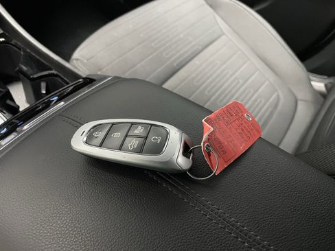 Used 2022 Hyundai Santa Cruz SEL image 15