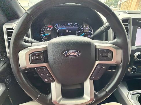 Used 2019 Ford F250 Platinum w/ Platinum Ultimate Package AWD/4WD image 34