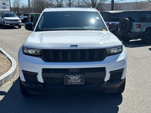 Used 2023 Jeep Grand Cherokee L Laredo AWD/4WD image 36