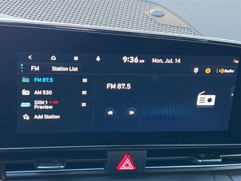 New 2025 Hyundai Elantra SEL image 17