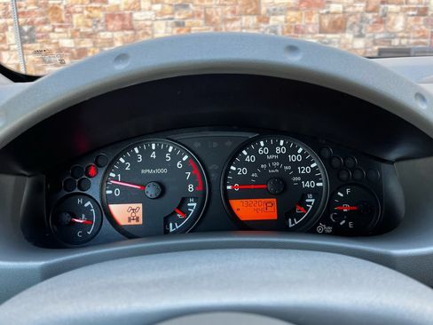 Used 2018 Nissan Frontier SV AWD/4WD image 11