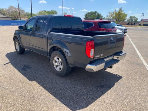 Used 2013 Nissan Frontier SV RWD image 10