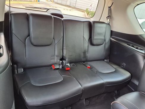 Used 2022 Nissan Armada Platinum w/ Captain's Chairs Package RWD image 15