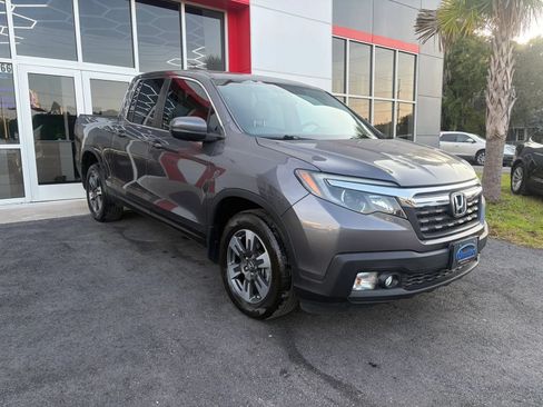 Used 2017 Honda Ridgeline Black Edition image 3
