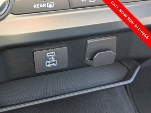 Used 2023 Ford F150 XLT image 22