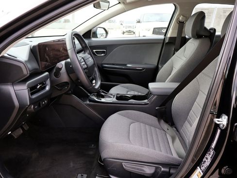 Used 2025 Kia K4 EX FWD image 21
