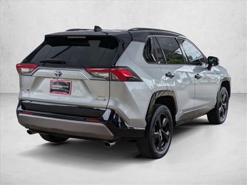 Used 2021 Toyota RAV4 XSE AWD/4WD image 5