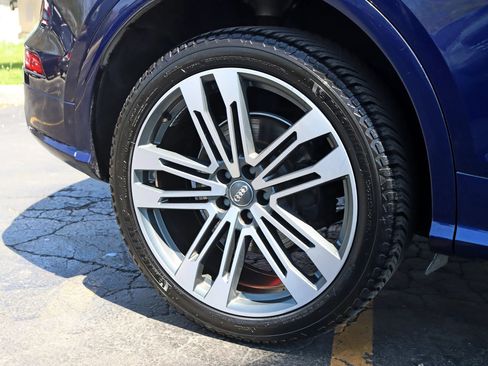 Used 2018 Audi SQ5 Premium Plus AWD/4WD image 6